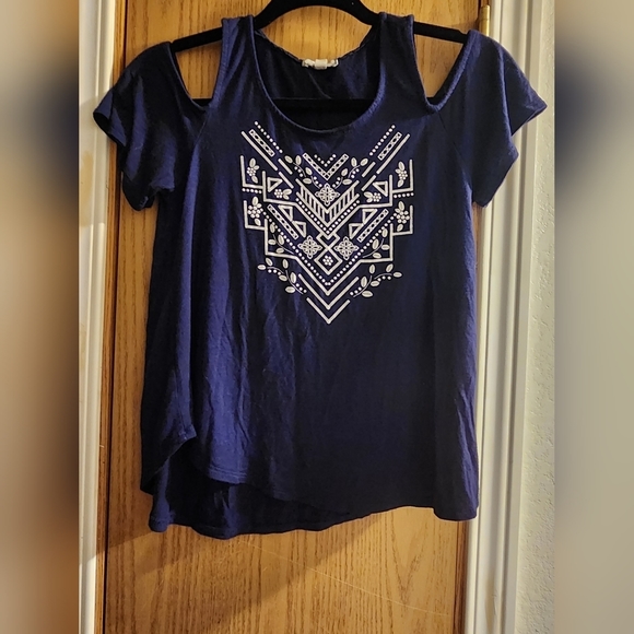 Guc eyeshadow girls cold shoulder top super soft and flowy sz L - Picture 2 of 4